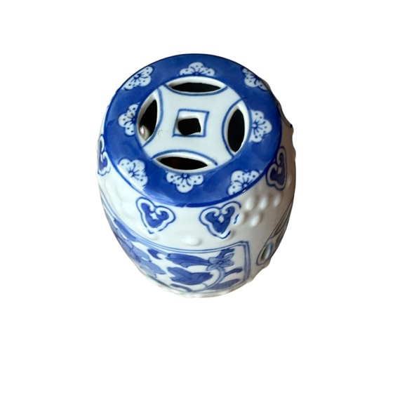 Chinoiserie Blue &White Porcelain Mini Garden Stool Plant Stand Potpourri Holder - Picture 5 of 11